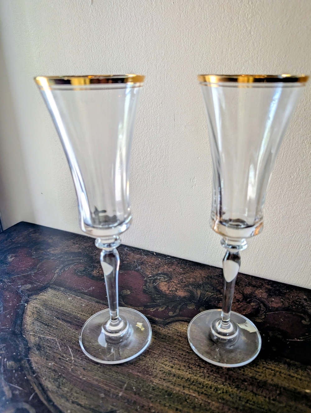 Mikasa Jamestown Gold Champagne Flutes with Gold Rim - Set of 2
